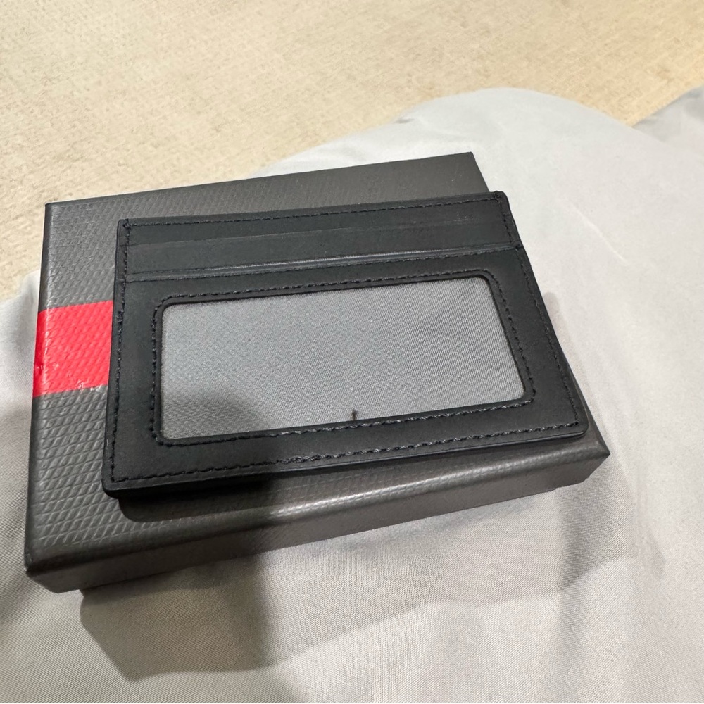 Tumi Card Case New - Picture 3 of 4